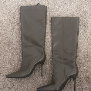 Zara Olive Heeled Boots with Elegant Stiletto